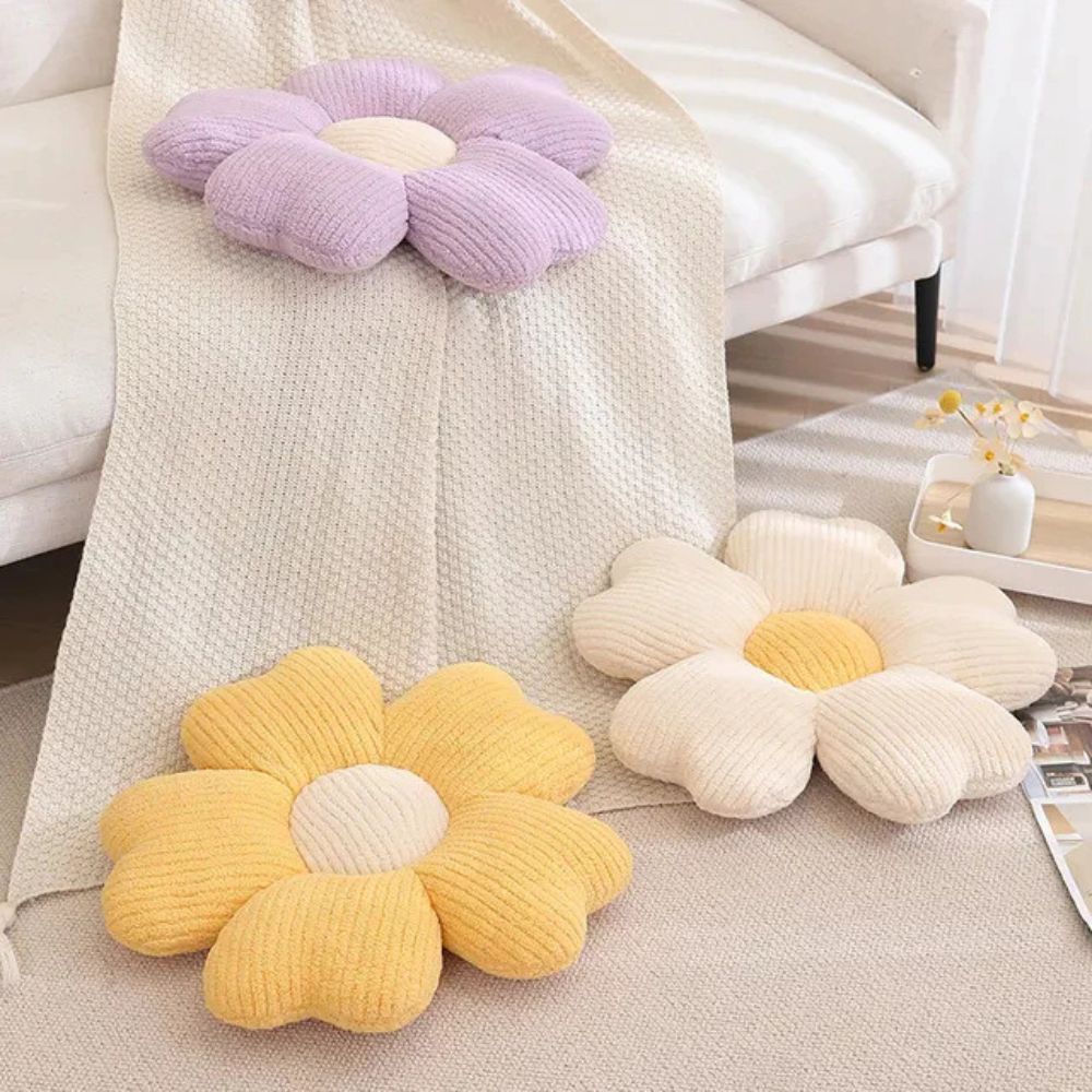 Cute & Comfy Flower Shaped Cushion