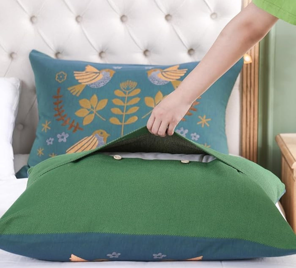 2 pieces Breathable & Lightweight Bird Print Pillowcase