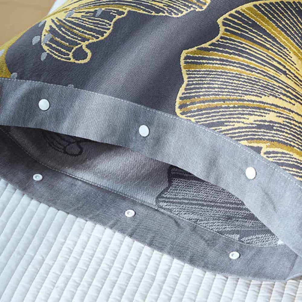 Floral Design Breathable Pillowcase