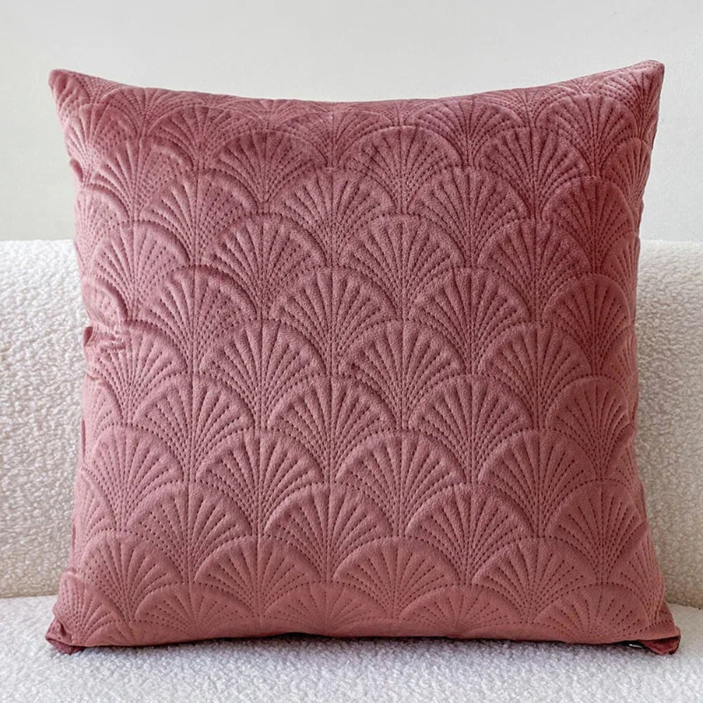 Elegant Seashell-Inspired Cusion Cover