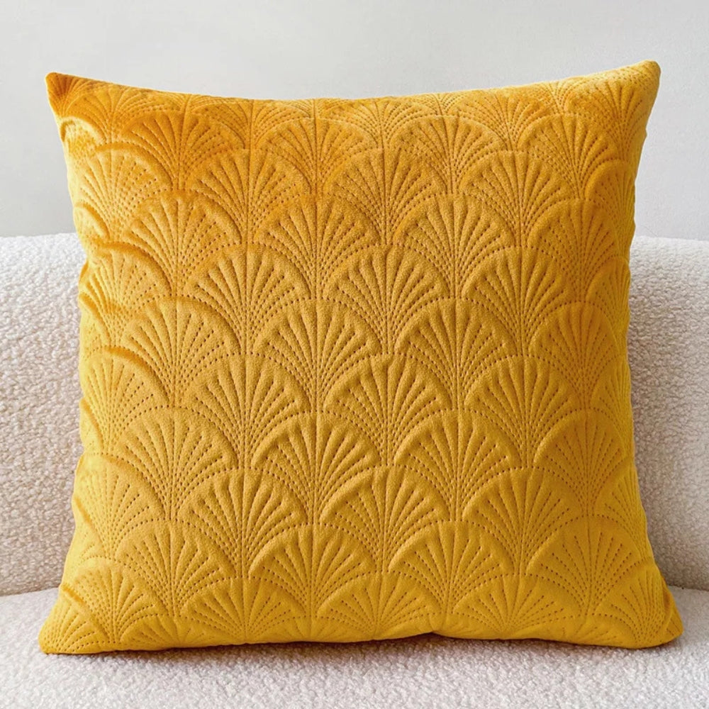 Elegant Seashell-Inspired Cusion Cover