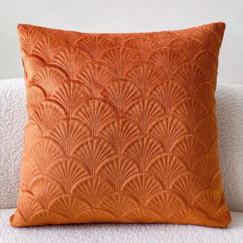 Elegant Seashell-Inspired Cusion Cover