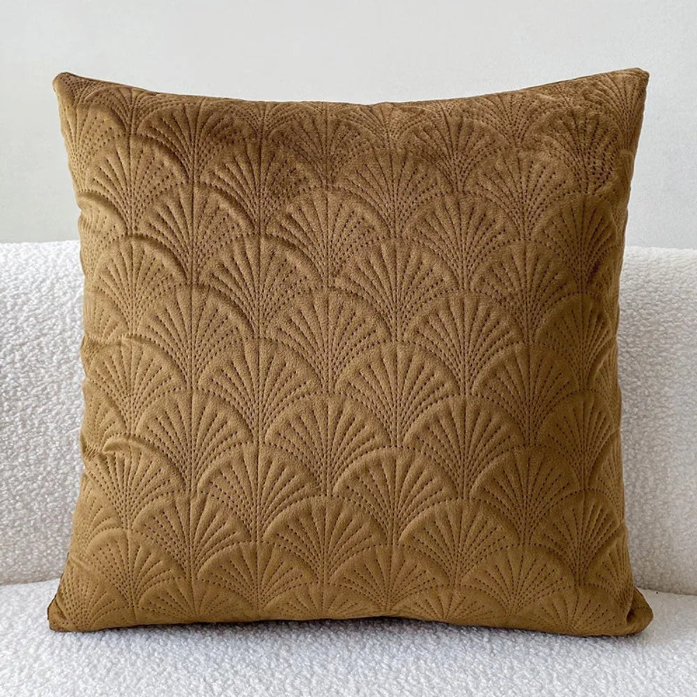 Elegant Seashell-Inspired Cusion Cover
