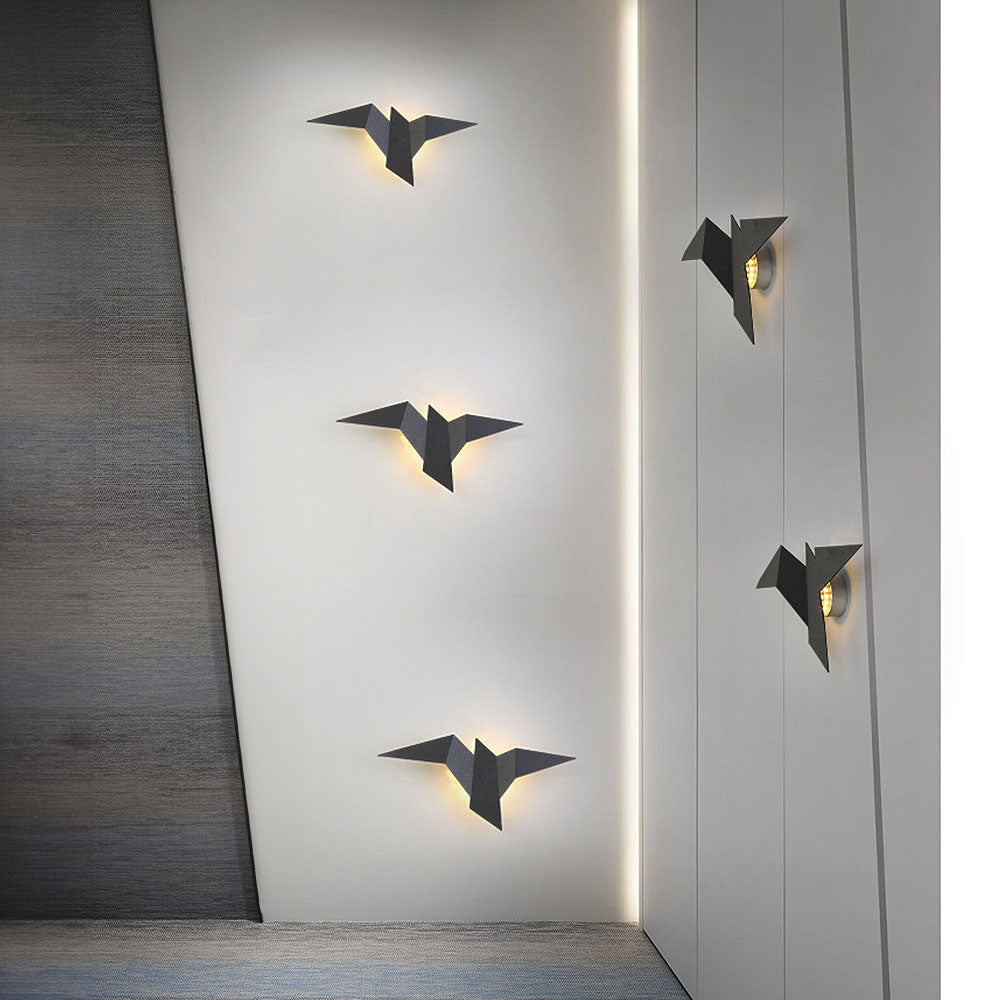 Creative Bird Wall Lamp Made of Iron – Artistic Accent for Your Home