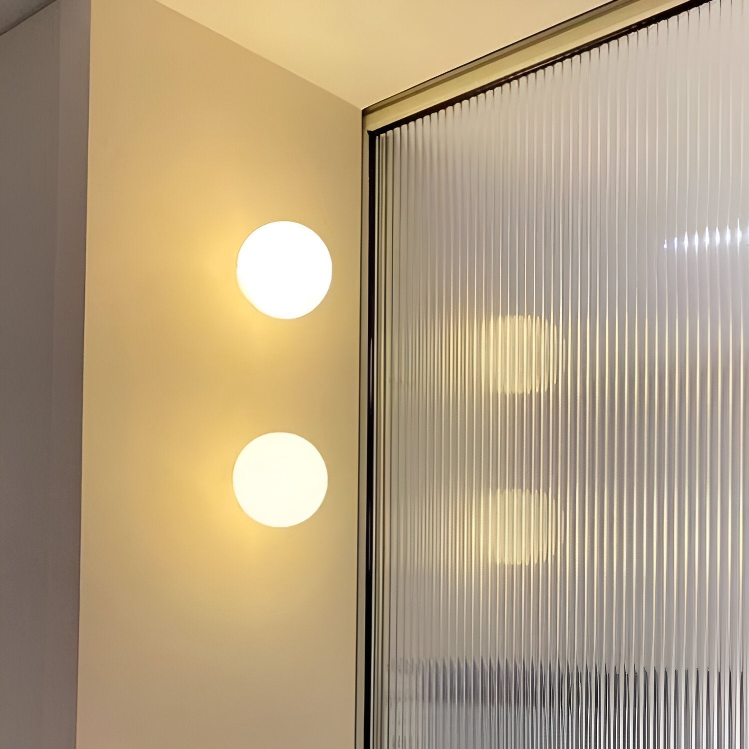 Modern Halo-Inspired LED Wall Light