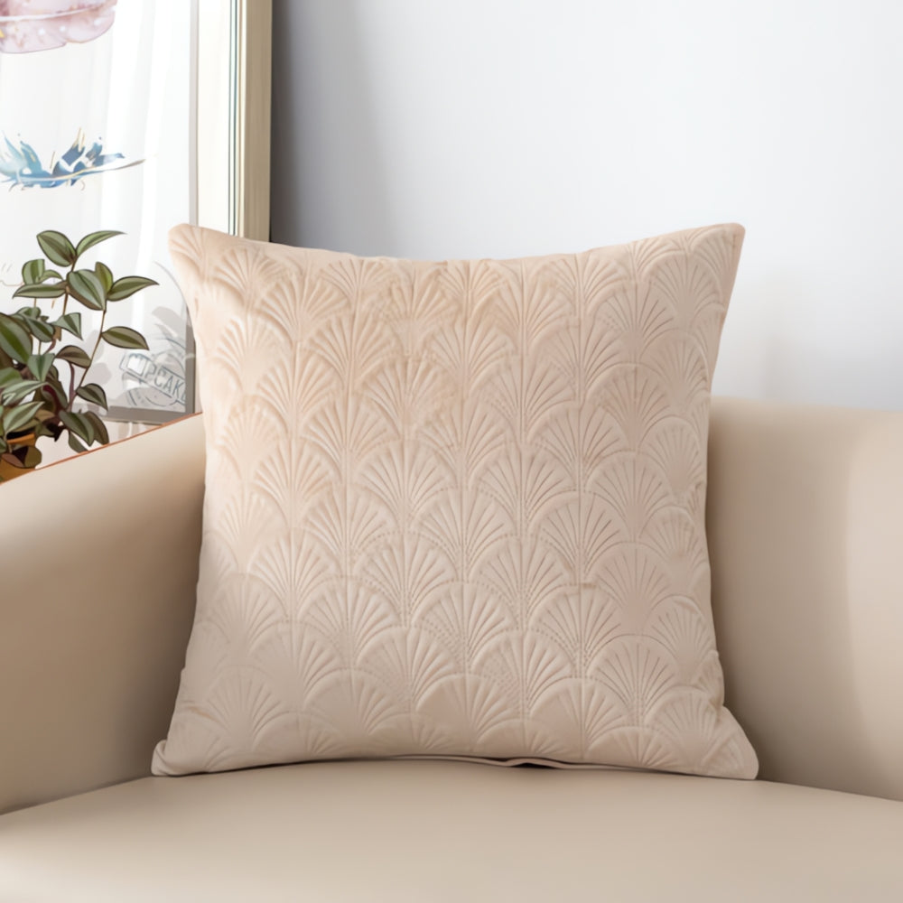 Elegant Seashell-Inspired Cusion Cover