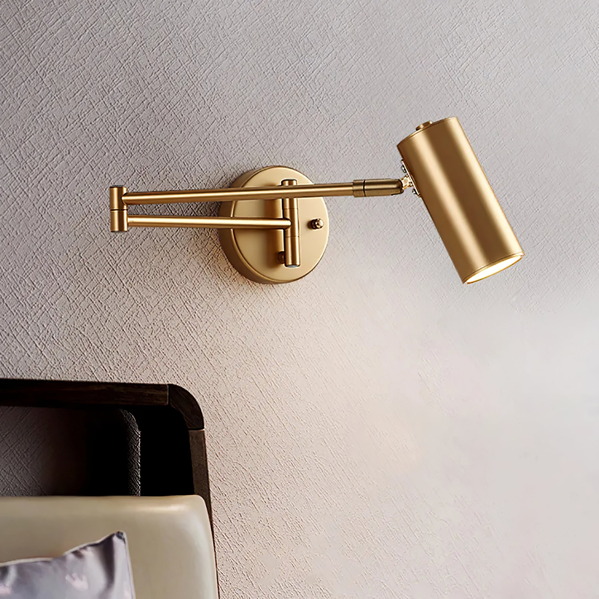 Modern Wall Light with Adjustable Arm