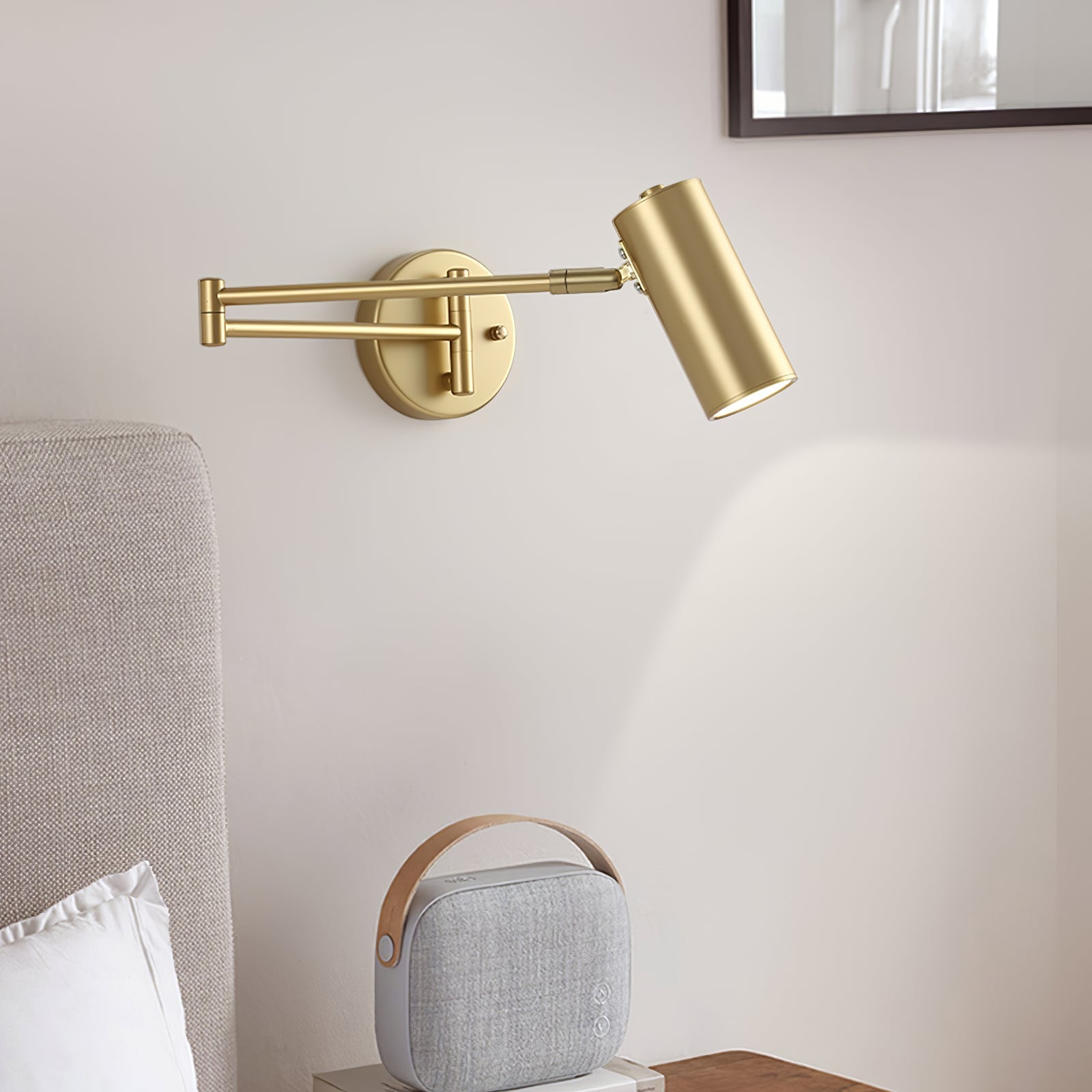 Modern Wall Light with Adjustable Arm