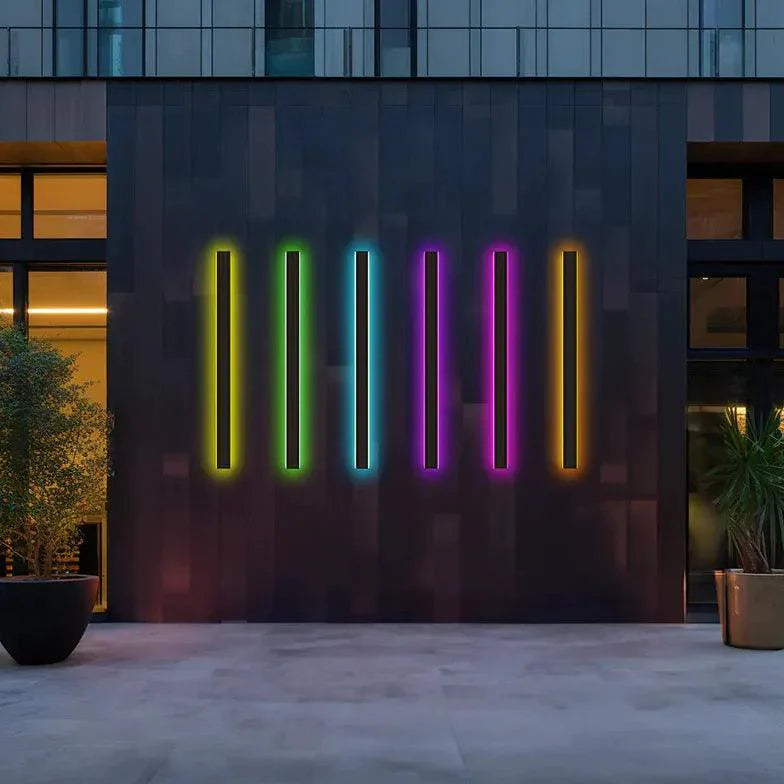 Sleek Black Contemporary LED Garden Wall Light for Modern Outdoor Spaces