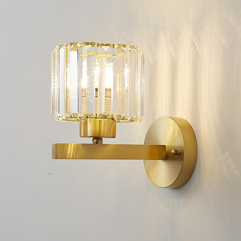 Single Bulb Crystal Prism Wall Light