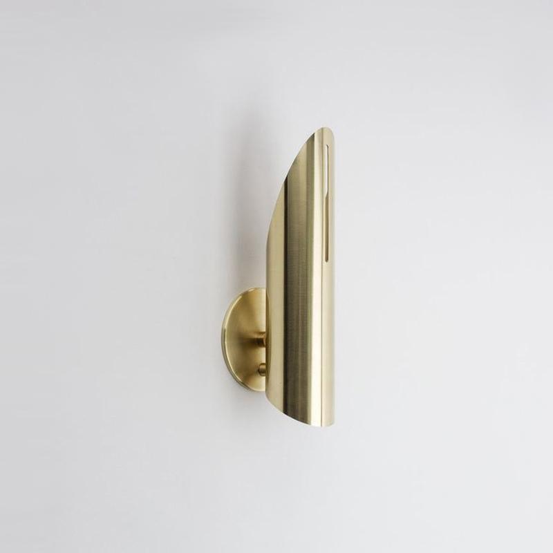 Modern Single-Bulb Luxe LED Wall Light