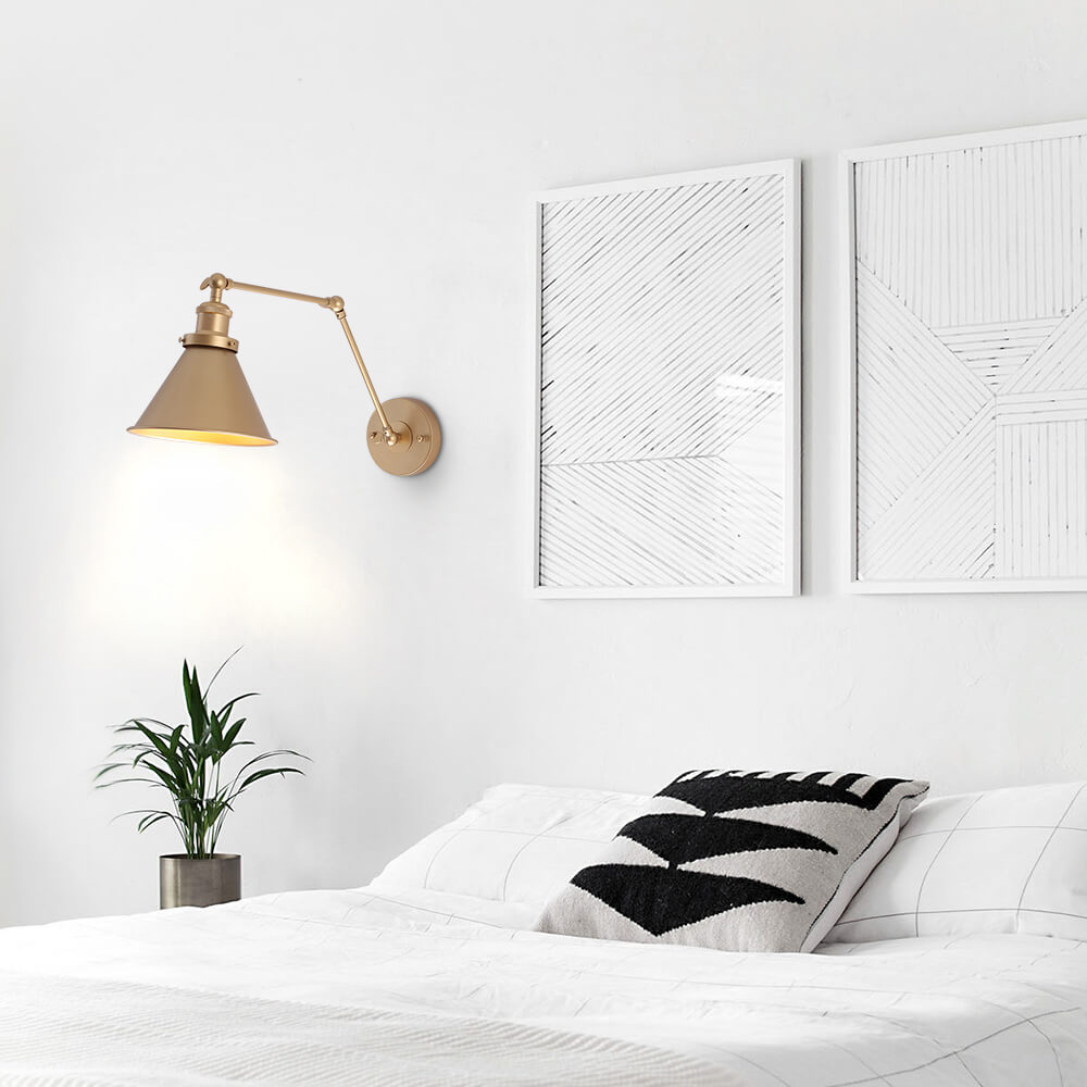 Adjustable Vintage Wall Light with Pivot Arm