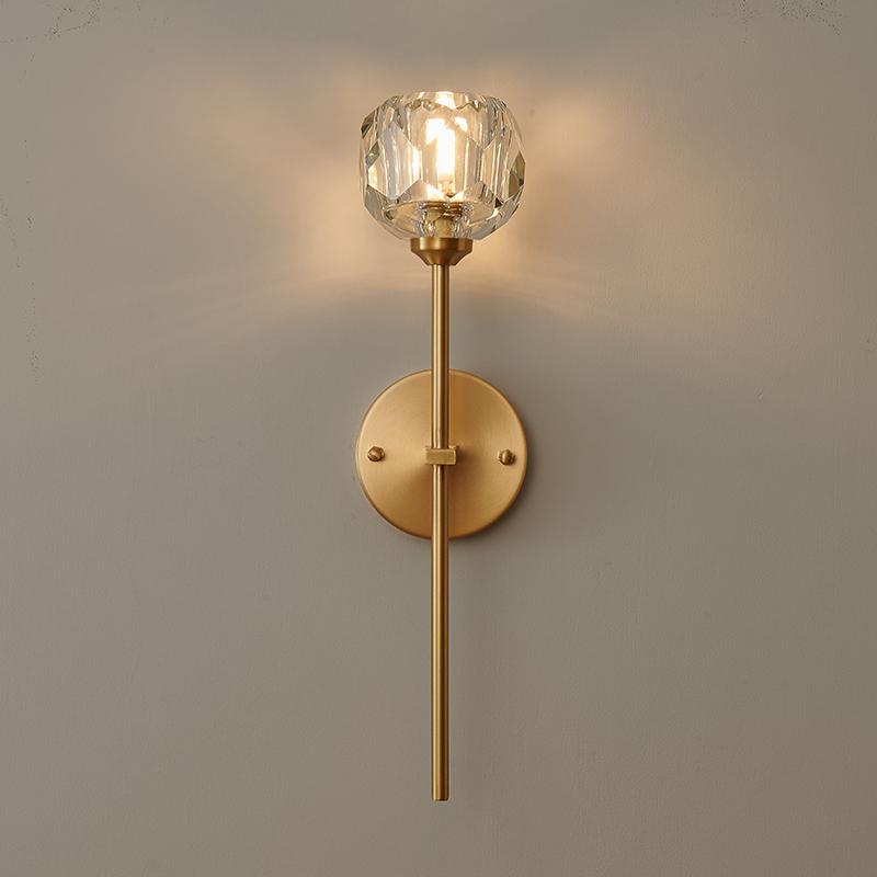 Elegant Crystal-Cut Needle Wall Light