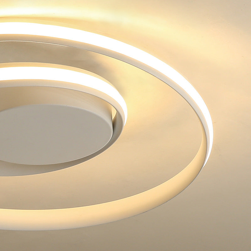 Minimalist Industrial-Style Flush Ceiling Fixture