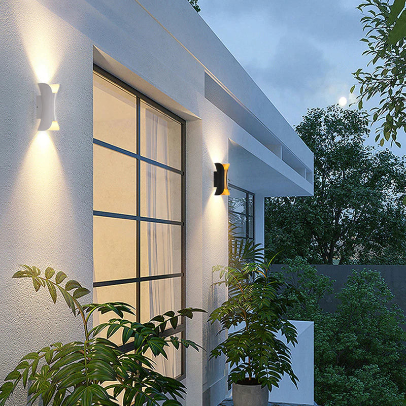 Waterproof LED Wall Light for Outdoor Use - Modern Aluminum Design, IP65 Weatherproof, Ideal for Garden & House Wall Lighting