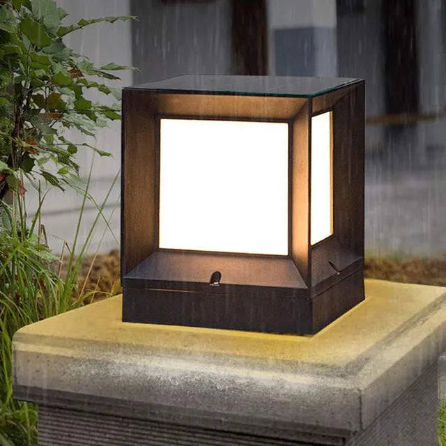 LED Column Light Cube Design – Outdoor Lighting, Weatherproof and Energy-Saving for Garden and Terrace