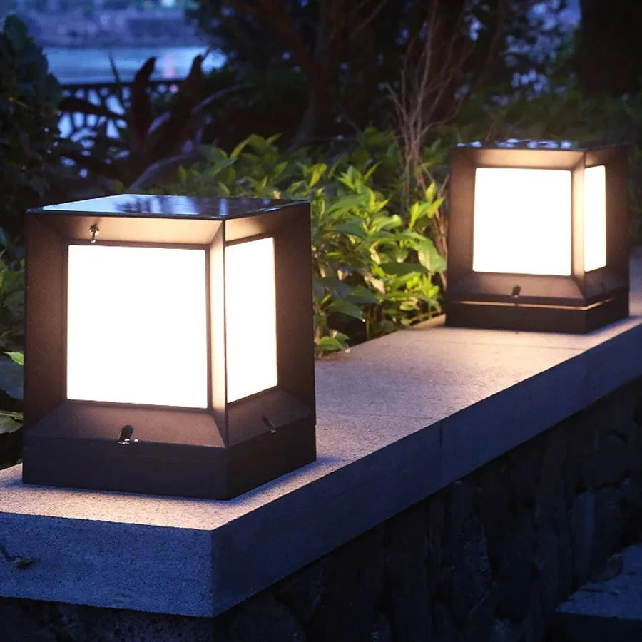 LED Column Light Cube Design – Outdoor Lighting, Weatherproof and Energy-Saving for Garden and Terrace