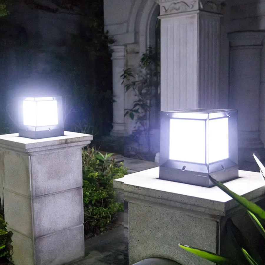 LED Column Light Cube Design – Outdoor Lighting, Weatherproof and Energy-Saving for Garden and Terrace