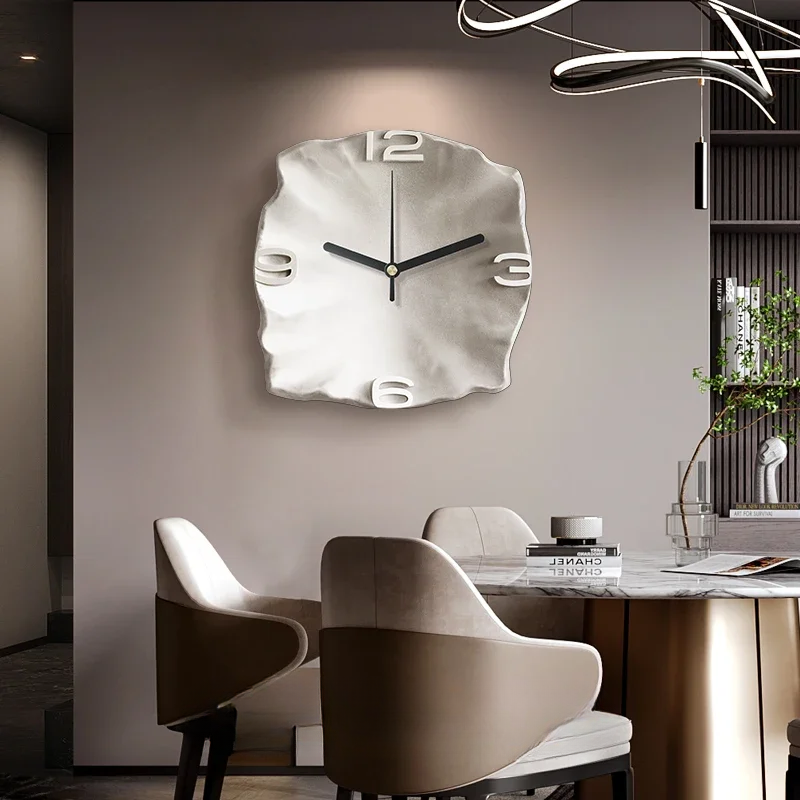 Modern Creative Wall Clock – Luxurious Designer Wall Clock for Stylish Decor