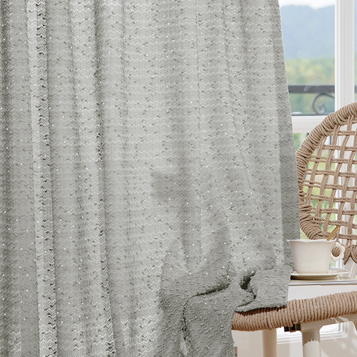 Elegant and Soft Curtains – Luxurious Window Decoration for a Stylish Ambiance