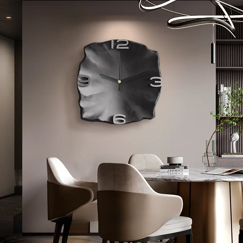 Modern Creative Wall Clock – Luxurious Designer Wall Clock for Stylish Decor