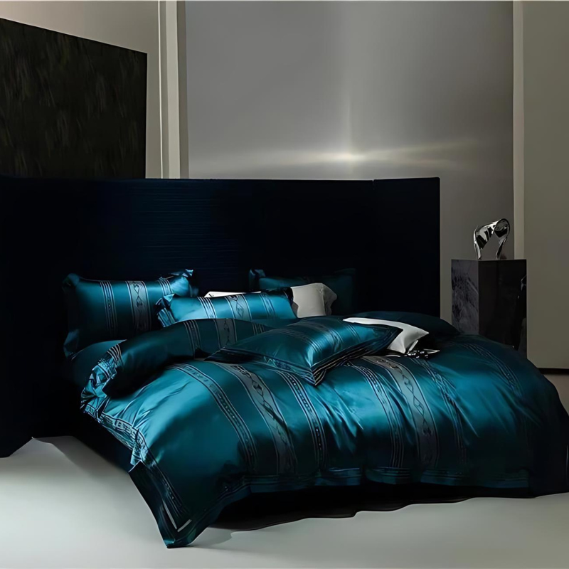 Exclusive Bedding Set Made of Luxurious Egyptian Cotton in Dark Blue for Ultimate Sleep Comfort