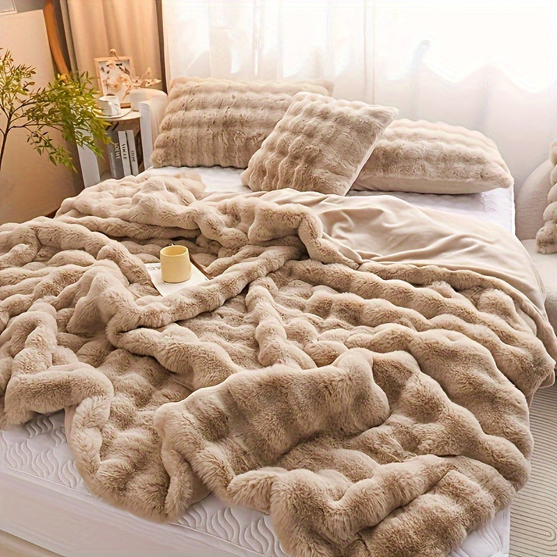 Lightweight All-Season Comforter Made of Cozy Polyester – Ideal Blanket for Pleasant Sleep Comfort