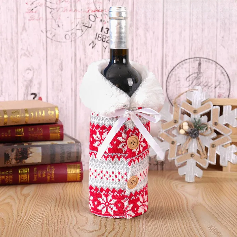 Christmas Bottle Cover with Fur Collar – Festive Cover for Wine Bottles, Gnome Decoration for Christmas, Perfect as Gift Wrapping