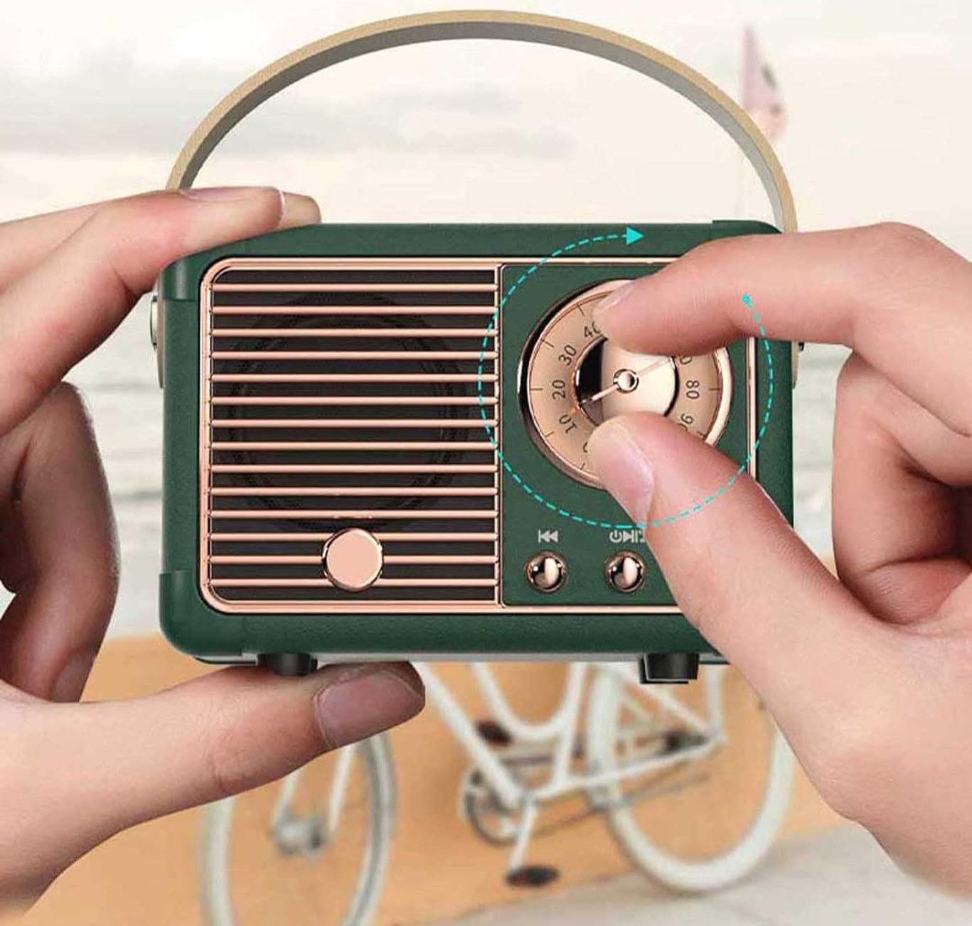 Portable Retro Bluetooth Speaker – Vintage Design with Powerful Sound, Wireless, Ideal for Home and On-the-Go