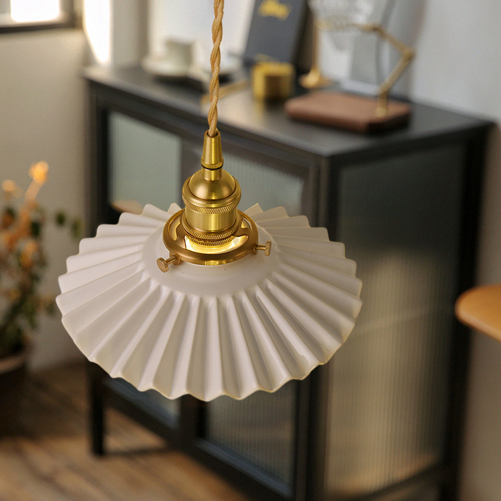 Vintage Ceramic Pendant Lamp with Pleated Design – Brass LED Pendant Light for Dining Room and Living Room