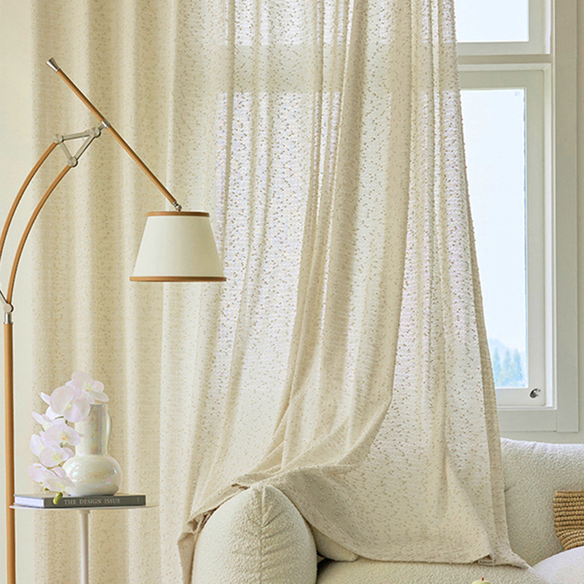 Elegant and Soft Curtains – Luxurious Window Decoration for a Stylish Ambiance