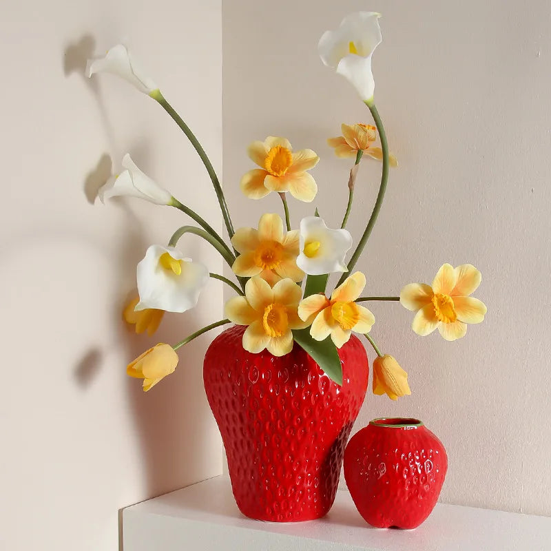 Ceramic Vase in Strawberry Design, Decorative Flower Vase for Living Room and Kitchen