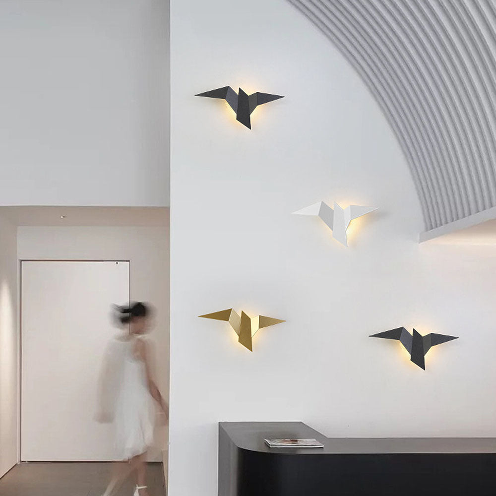 Creative Bird Wall Lamp Made of Iron – Artistic Accent for Your Home