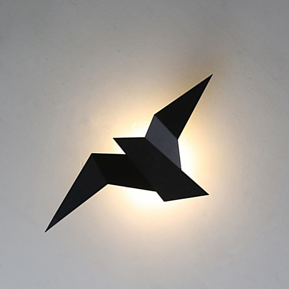 Creative Bird Wall Lamp Made of Iron – Artistic Accent for Your Home