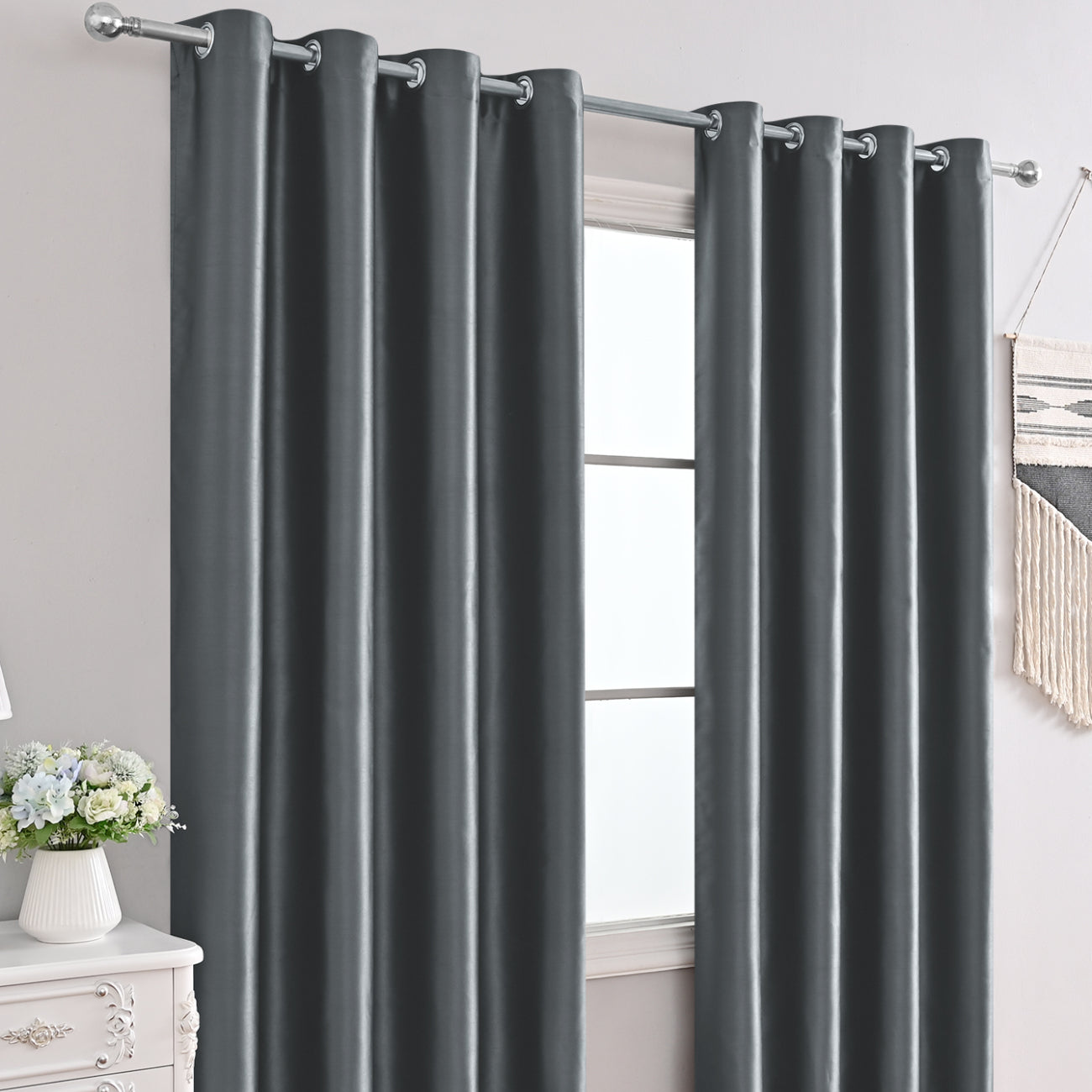 Blackout Velvet Curtains – Elegant, Light-Blocking Curtains for Stylish Interior Design