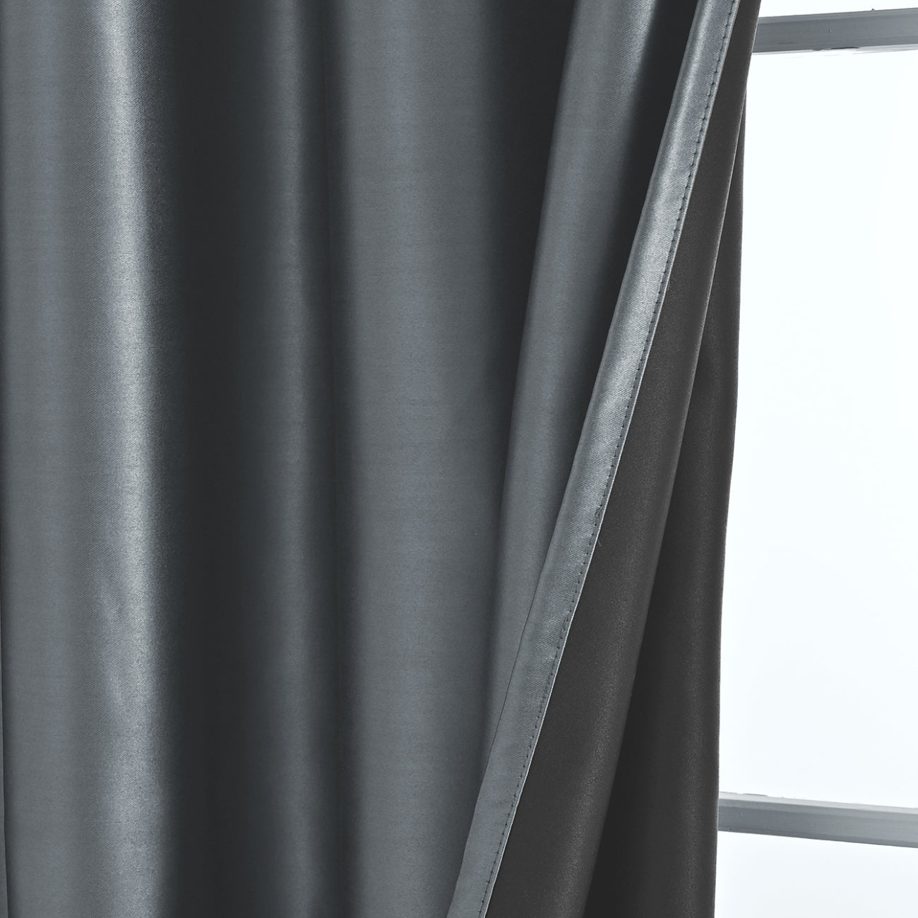 Blackout Velvet Curtains – Elegant, Light-Blocking Curtains for Stylish Interior Design