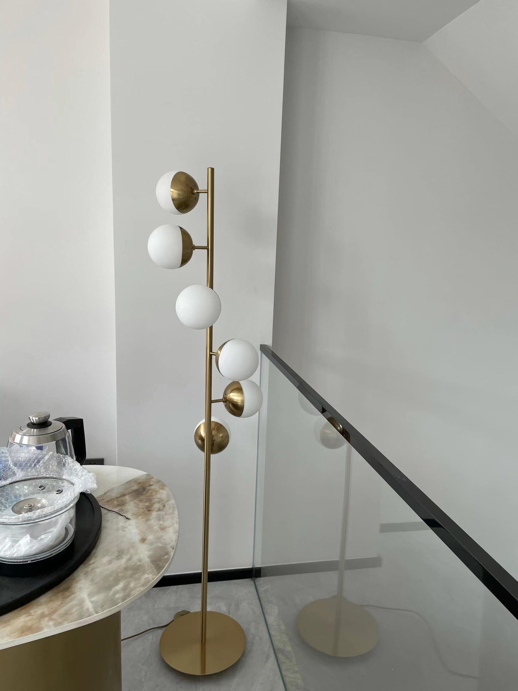 Modern LED Floor Lamp with Globe Lights – Gold Design Lamp for Living Room