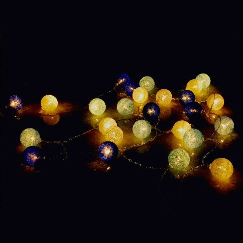 LED Cotton String Lights with Decorative Balls – Atmospheric Lighting for Indoor Spaces