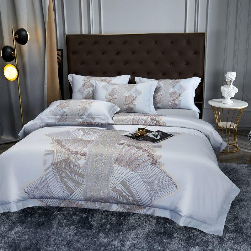 Luxurious Bedding Set Made of Egyptian Cotton in Silver and White – Elegant Comfort for Restful Nights