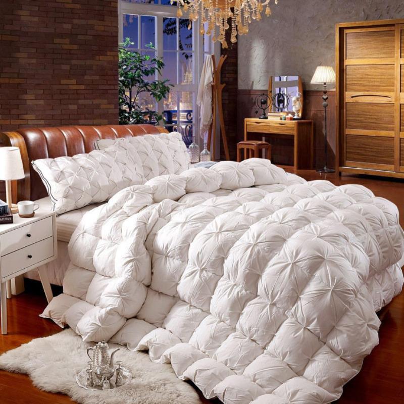 Luxurious Winter Bedding - Cozy Warm Comforter for Cold Nights Made from High-Quality Cotton