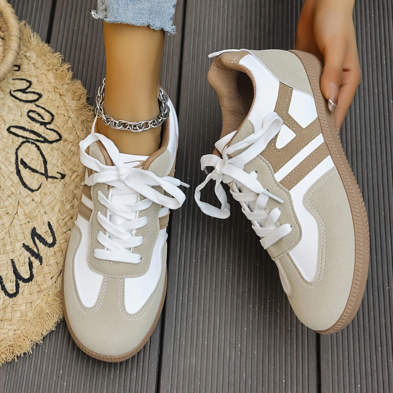 Women's Classic Shoes | Lace Up