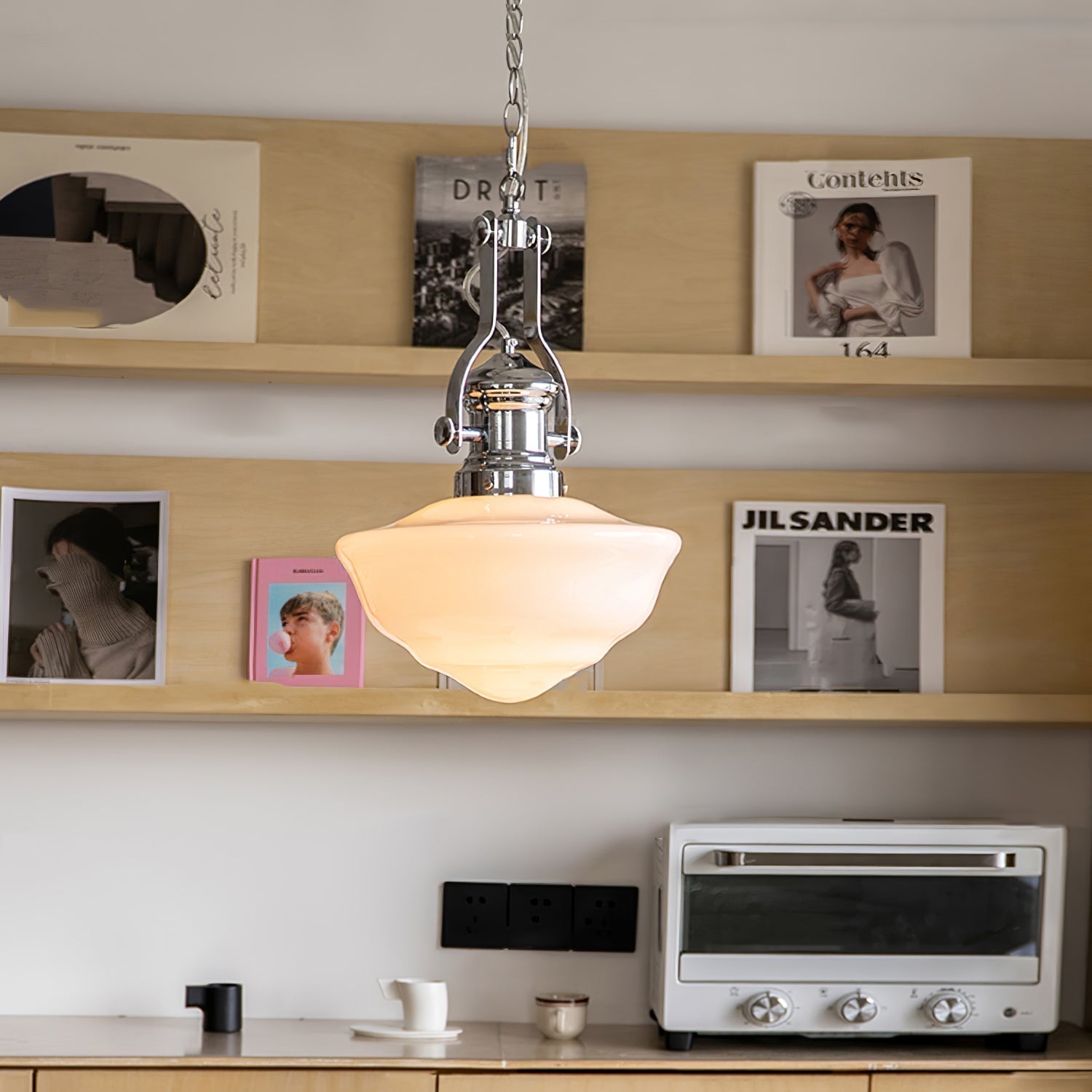 Classic Retro Pendant Light in Schoolhouse Style – Vintage Lighting for Kitchen and Dining Room