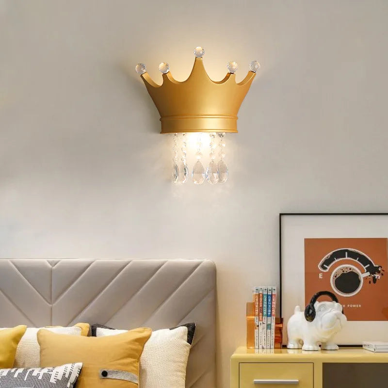 Crown Wall Light with Crystals – Elegant LED Lamp for Children's Room & Princess Decor