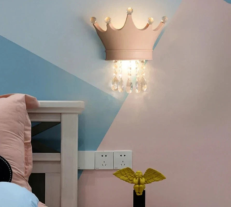 Crown Wall Light with Crystals – Elegant LED Lamp for Children's Room & Princess Decor