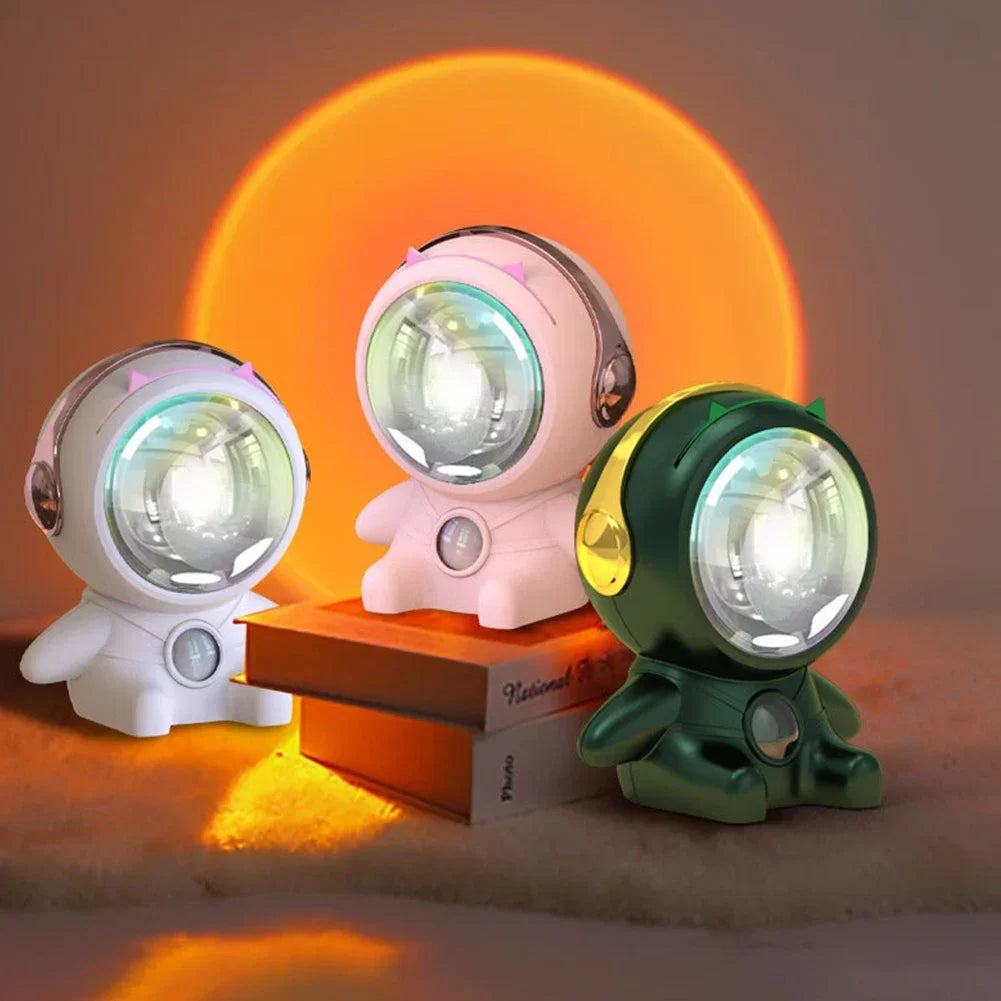 Sunset LED Projector Lamp with Astronaut Design – Atmospheric Lighting for Living Room & Bedroom