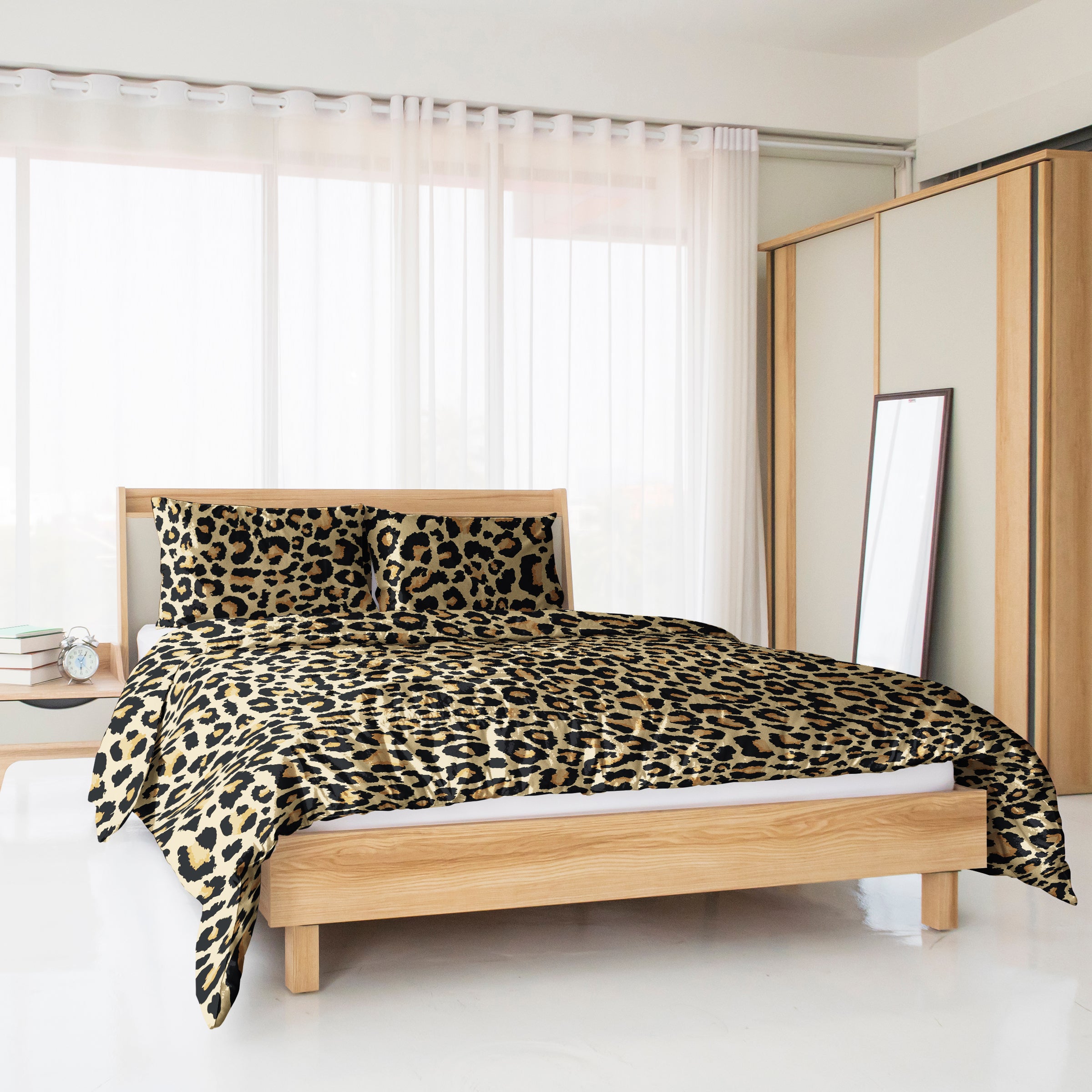 Luxurious Leopard Print Bedding Set Made of Soft Cotton for Stylish Bedrooms