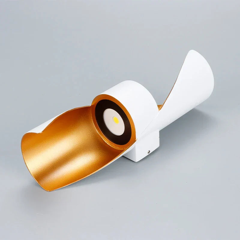 Modern LED Outdoor Wall Light - Weatherproof and Energy-Saving Outdoor Lighting, Ideal for House Facades and Terraces