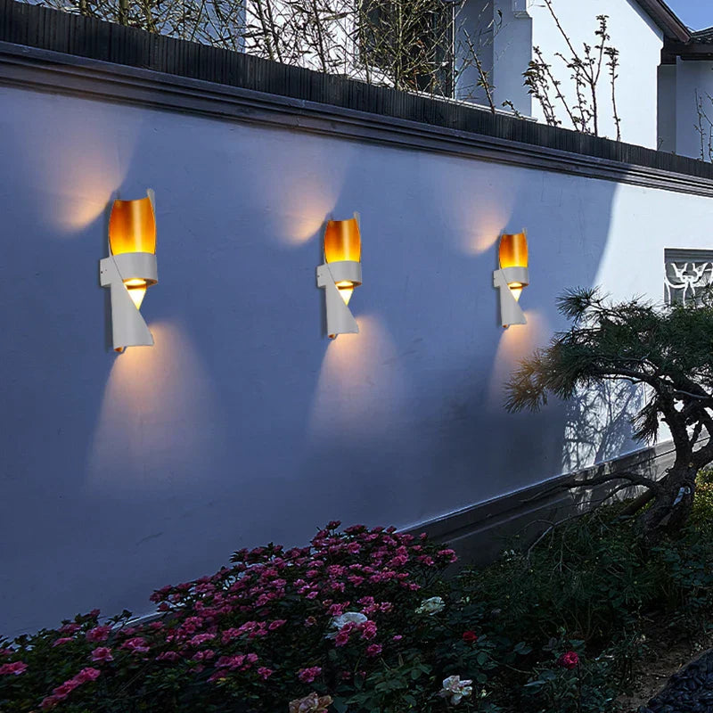 Modern LED Outdoor Wall Light - Weatherproof and Energy-Saving Outdoor Lighting, Ideal for House Facades and Terraces