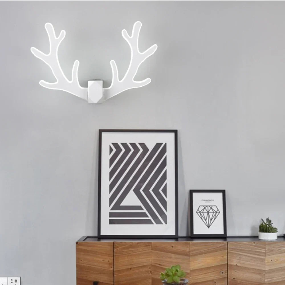 Colourful Antler Wall Lamp for Children's Room – Creative LED Wall Light in Animal Design