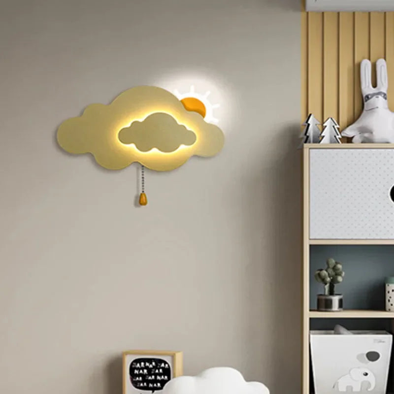 Children's Wall Light with Cloud and Hot Air Balloon Design – LED Night Light for Kids' Room